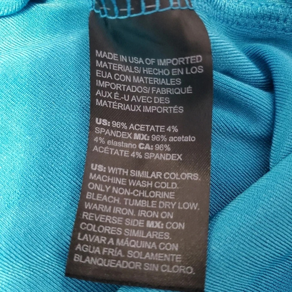 Chico's Travelers Women's V-Neck Top 8/10 - Picture 6 of 6